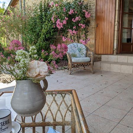 3 Self-Contained Gites With Pool And Games Room Saint-Georges-de-Noisné Extérieur photo