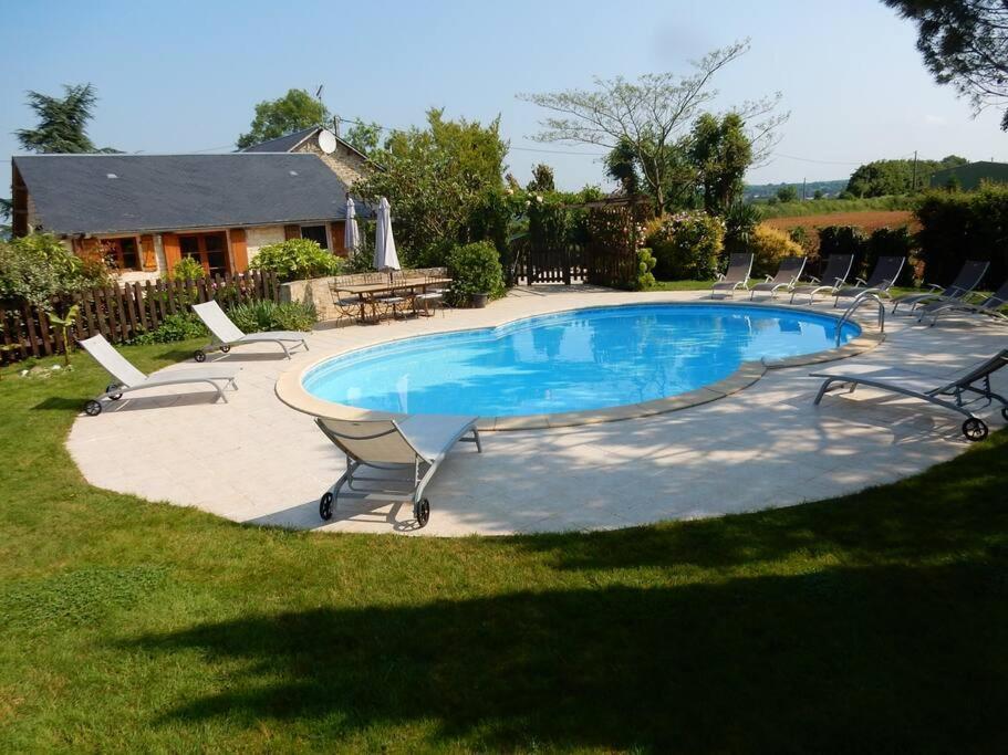 3 Self-Contained Gites With Pool And Games Room Saint-Georges-de-Noisné Extérieur photo