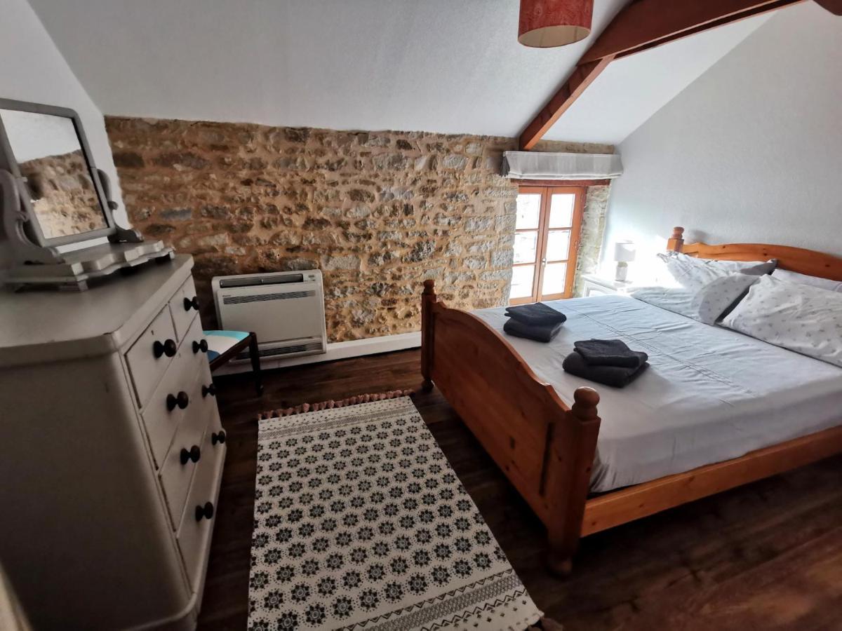 3 Self-Contained Gites With Pool And Games Room Saint-Georges-de-Noisné Extérieur photo
