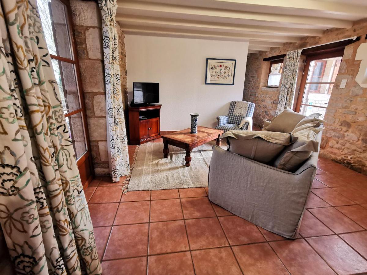 3 Self-Contained Gites With Pool And Games Room Saint-Georges-de-Noisné Extérieur photo