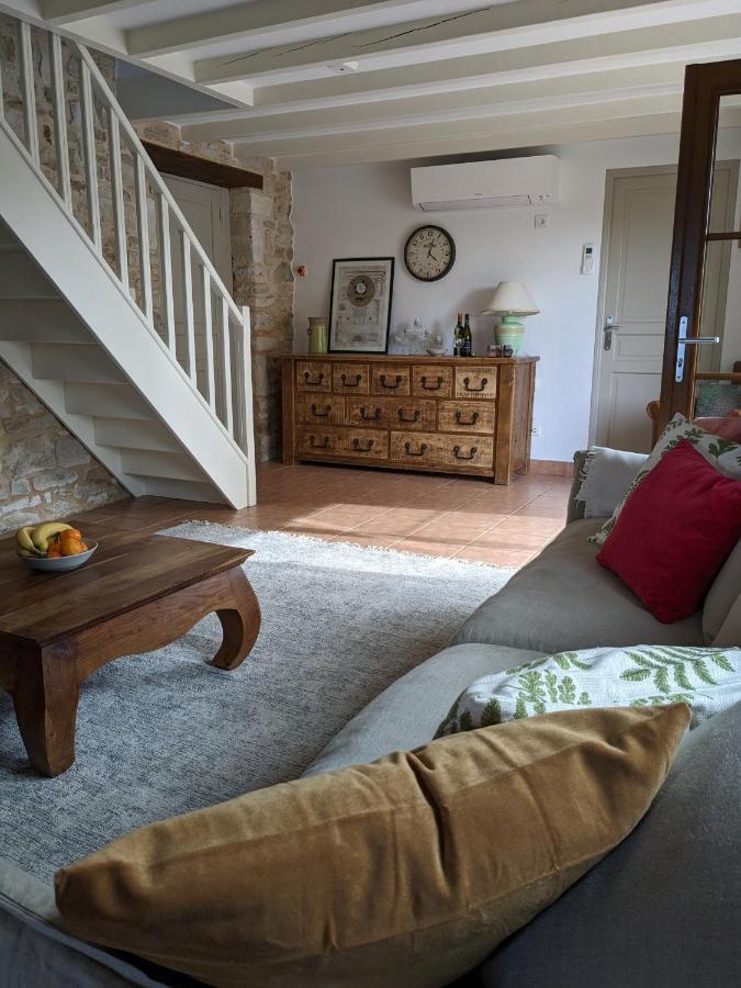 3 Self-Contained Gites With Pool And Games Room Saint-Georges-de-Noisné Extérieur photo